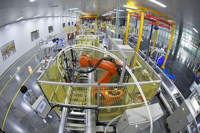 以云為基 以數(shù)為翼 武漢經(jīng)開區(qū)加快建設(shè)&ldquo;未來工廠&rdquo;